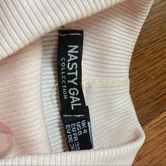 💗SOLD💗 Pink Ribbed Backless Top - Picture 8 of 9